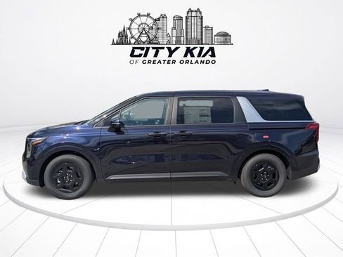 New 2027 Kia Carnival LX FWD image 4