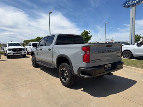 Used 2024 Chevrolet Silverado 1500 ZR2 w/ Technology Package image 3