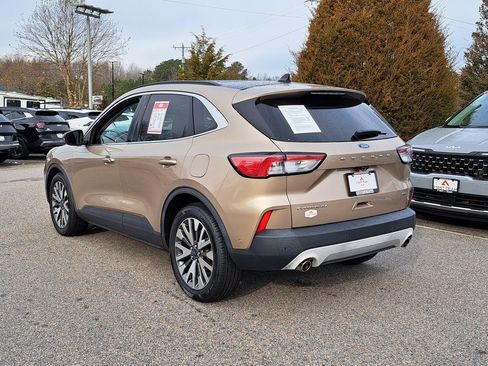 Used 2020 Ford Escape Titanium w/ Titanium Premium Package 2.0 image 7