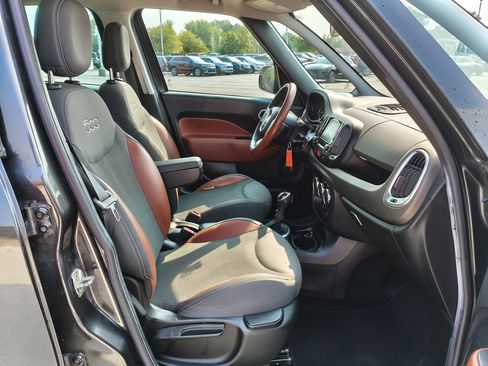Used 2014 FIAT 500L Trekking w/ Popular Equipment Group FWD image 20