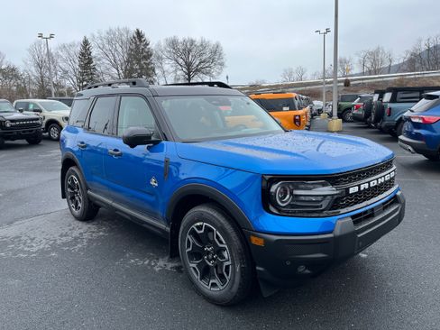 New 2026 Ford Bronco Sport Outer Banks w/ Outer Banks Tech Package+ AWD/4WD image 3