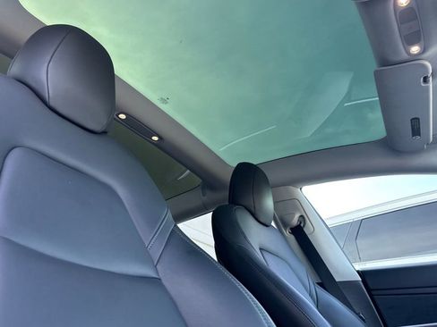 Used 2020 Tesla Model 3 Standard Range Plus image 15