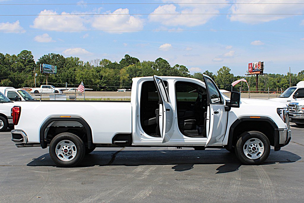 Used 2025 GMC Sierra 2500 Pro w/ Convenience Package RWD image 7