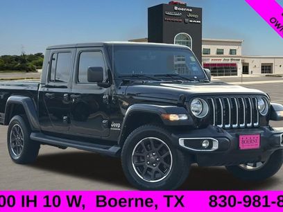 Used 2022 Jeep Gladiator Overland w/ Popular Equipment Package