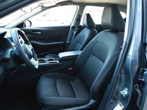 Used 2024 Nissan Altima 2.5 SV image 22