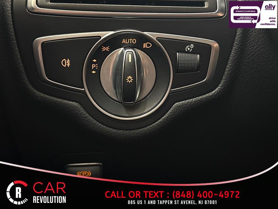 Used 2019 Mercedes-Benz C 300 4MATIC Sedan w/ Premium Package image 27