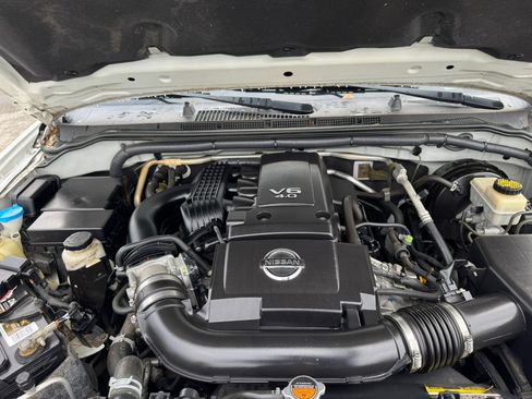 Used 2017 Nissan Frontier PRO-4X w/ Pro-4x Luxury Package image 31