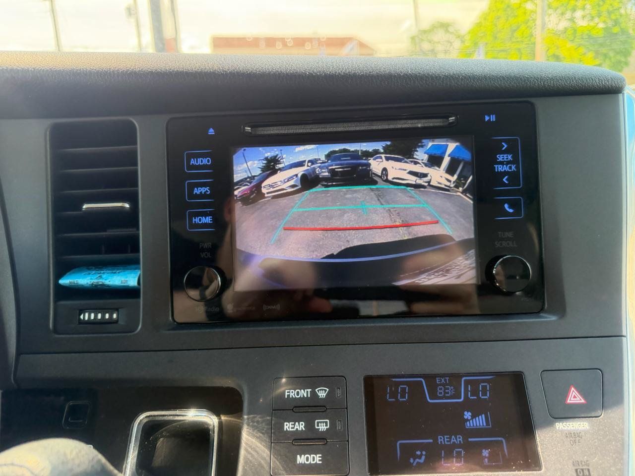 Used 2017 Toyota Sienna LE FWD image 17