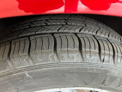 Certified 2024 Ford Edge SEL w/ Convenience Package image 30