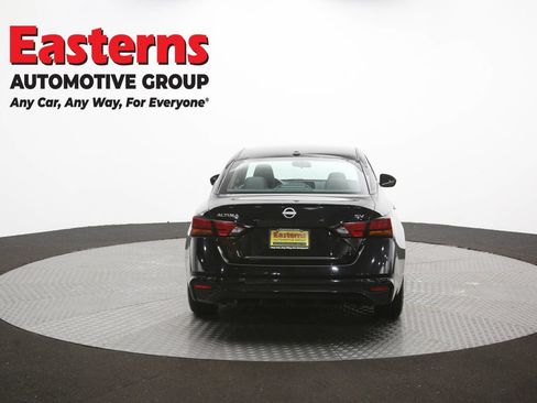Used 2023 Nissan Altima 2.5 SV FWD image 40
