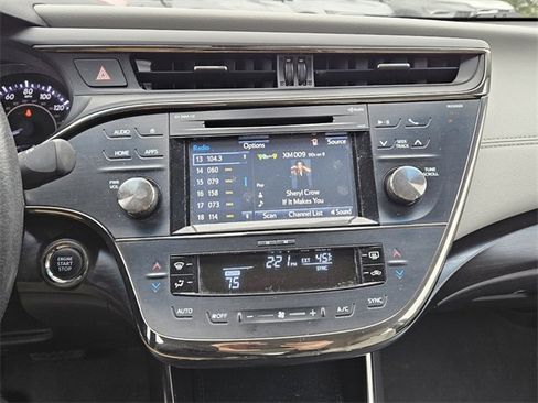 Used 2018 Toyota Avalon XLE image 8