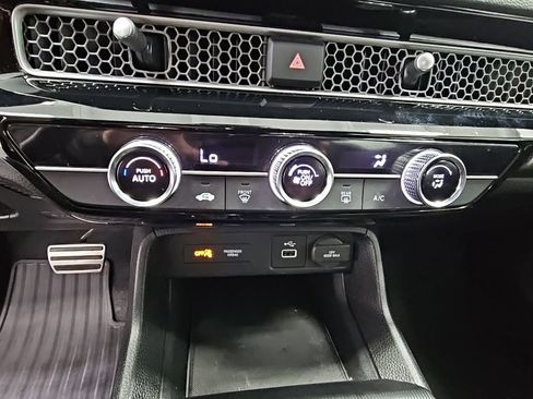 Used 2024 Honda Civic Sport image 17