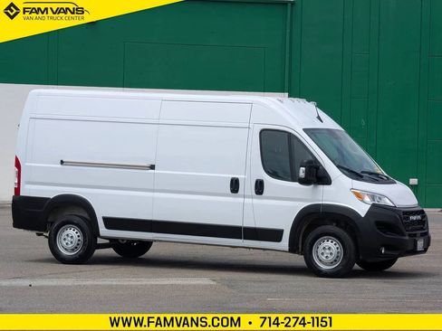 Used 2026 RAM ProMaster 2500 w/ Convenience Group FWD image 1