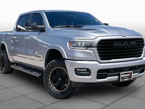 Used 2025 RAM 1500 Laramie w/ Sport Appearance Package AWD/4WD image 3
