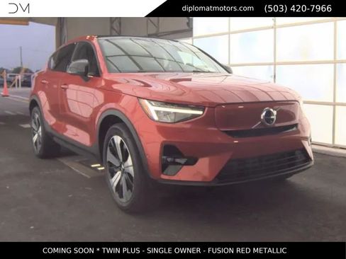 Used 2023 Volvo C40 P8 Recharge Plus w/ Climate Package AWD/4WD image 4