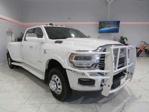 Used 2020 RAM 3500 Laramie image 2