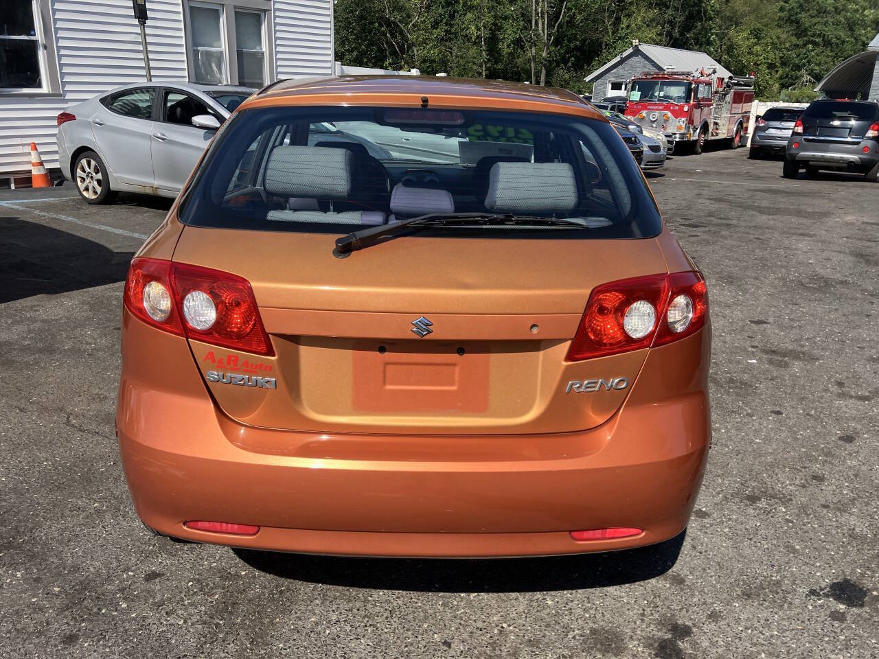 Used 2006 Suzuki Reno FWD image 8