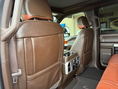 Used 2022 Ford F250 King Ranch w/ King Ranch Ultimate Package image 8