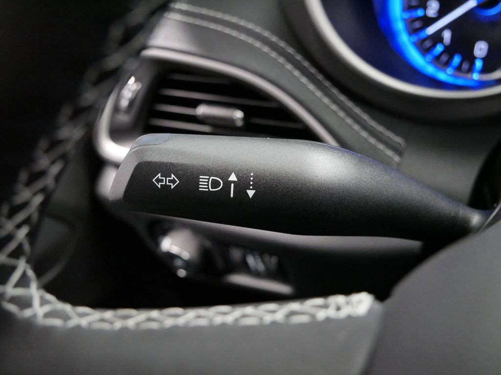 New 2026 Chrysler Pacifica Select AWD/4WD image 37