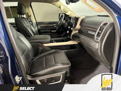 Used 2019 RAM 1500 Laramie AWD/4WD image 13