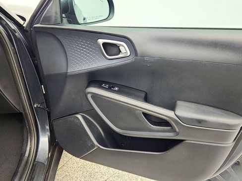 Used 2020 Kia Soul EX image 26