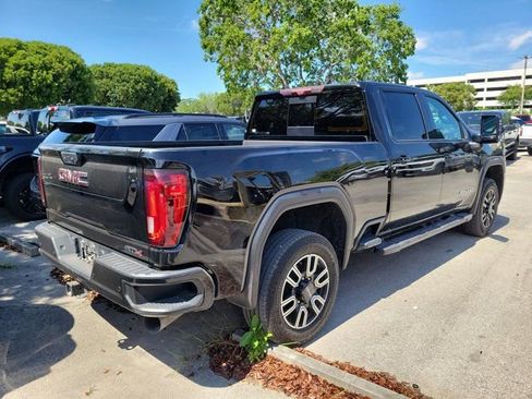 Used 2022 GMC Sierra 2500 AT4 w/ AT4 Premium Plus Package AWD/4WD image 4