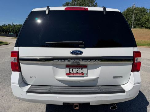 Used 2016 Ford Expedition XLT RWD image 4