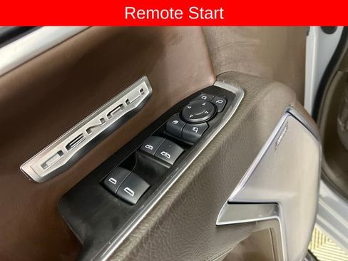 Used 2025 GMC Sierra 1500 Denali w/ Technology Package AWD/4WD image 13