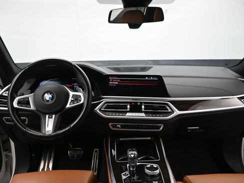 Used 2021 BMW X7 xDrive40i w/ M Sport Package image 14