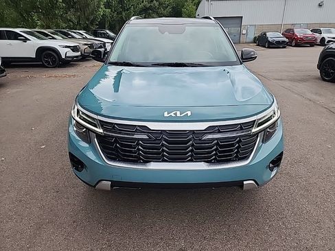 Used 2025 Kia Seltos S AWD/4WD image 2