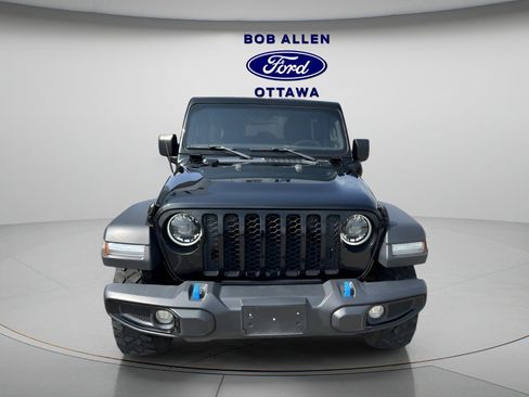 Used 2023 Jeep Wrangler Unlimited AWD/4WD image 8