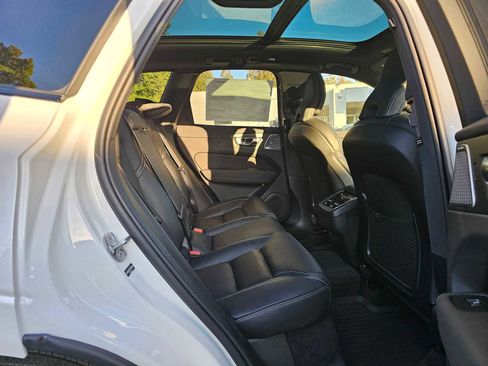 New 2026 Volvo XC60 B5 Ultra w/ Protection Package Premier AWD/4WD image 12