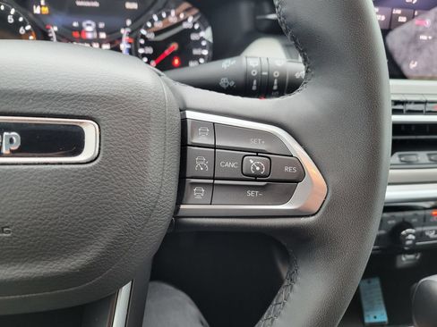 Used 2025 Jeep Compass Limited AWD/4WD image 32