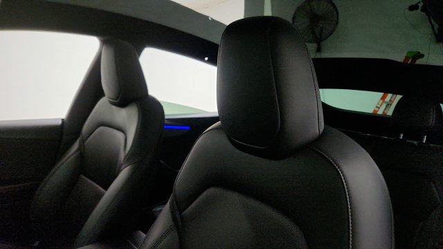 Used 2026 Tesla Model Y Long Range RWD image 48
