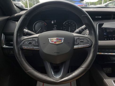 Used 2020 Cadillac XT4 Sport w/ Cold Weather Package FWD image 21