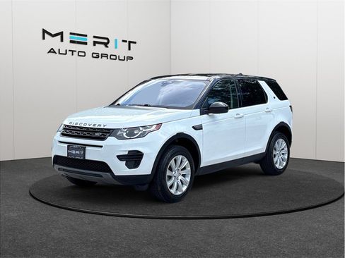 Used 2019 Land Rover Discovery Sport SE AWD/4WD image 4