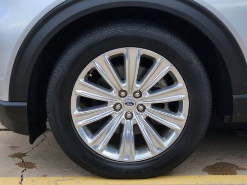 Used 2020 Ford Explorer Limited image 26