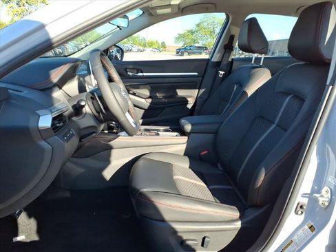 New 2025 Nissan Altima 2.5 SR image 26