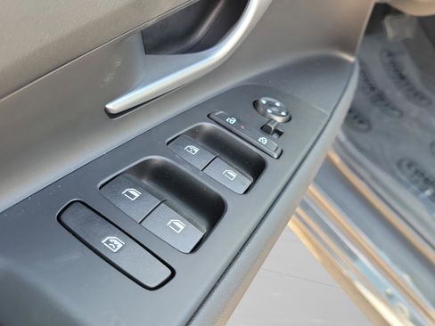 New 2025 Hyundai Elantra Blue image 18