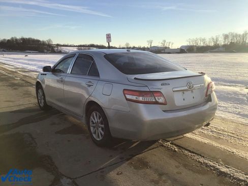Used 2010 Toyota Camry image 5