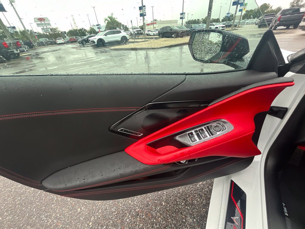 Used 2024 Chevrolet Corvette Stingray Premium Conv w/ Z51 Performance Package RWD image 11
