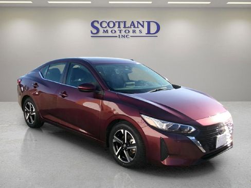 Used 2024 Nissan Sentra SV FWD image 4