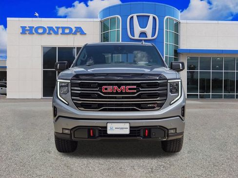 Used 2026 GMC Sierra 1500 AT4 w/ AT4 Premium Package AWD/4WD image 8