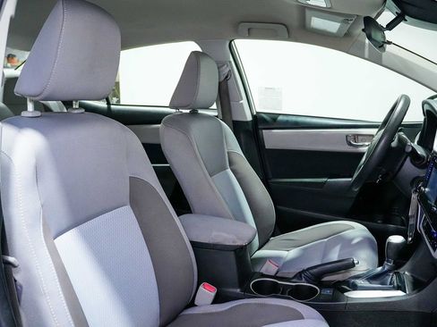 Used 2018 Toyota Corolla LE FWD image 24