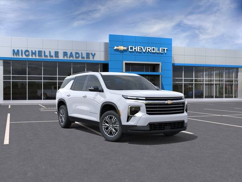 New 2026 Chevrolet Traverse LT w/ Driver Confidence Package AWD/4WD image 1