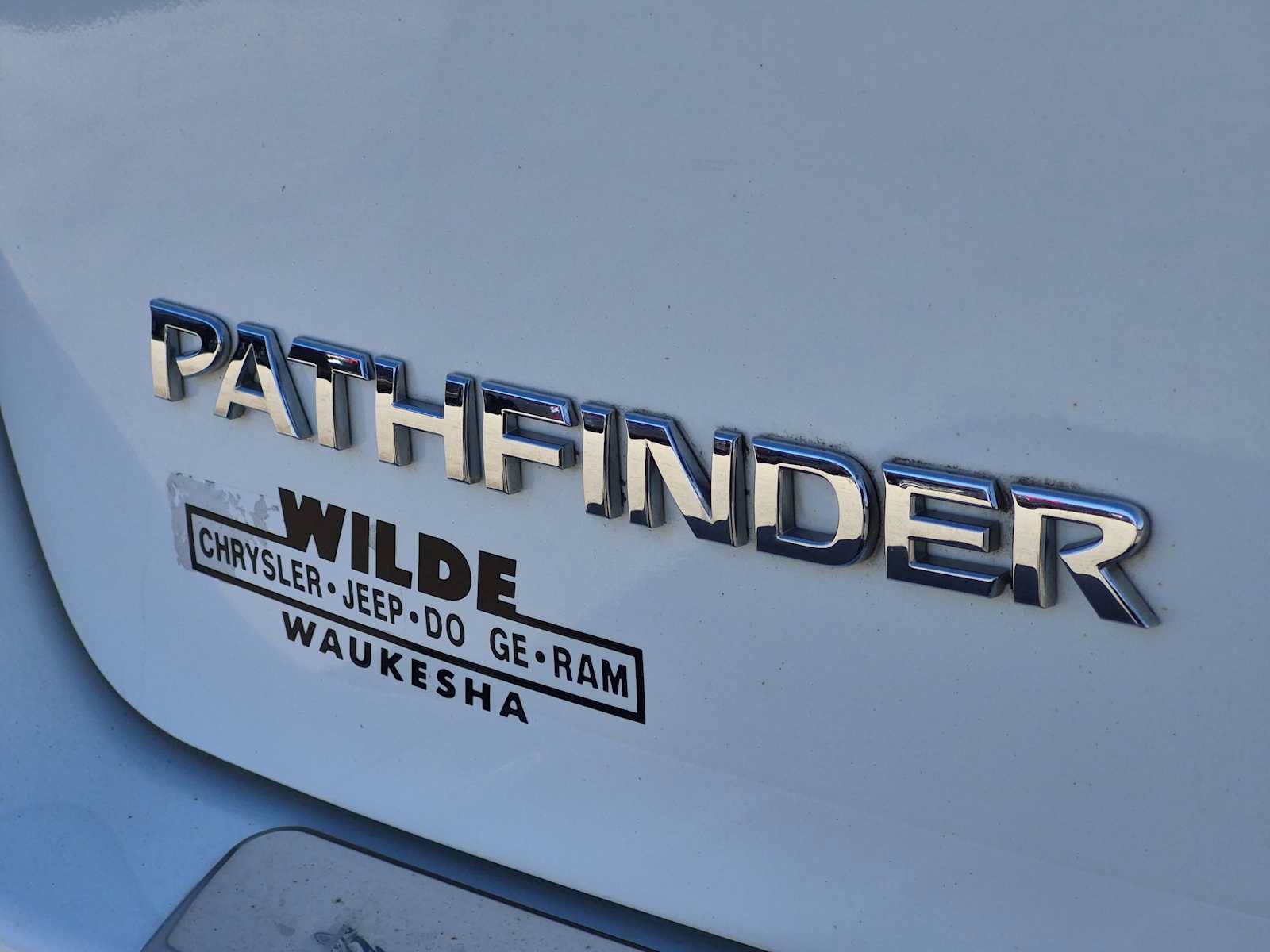Used 2016 Nissan Pathfinder SV AWD/4WD image 11