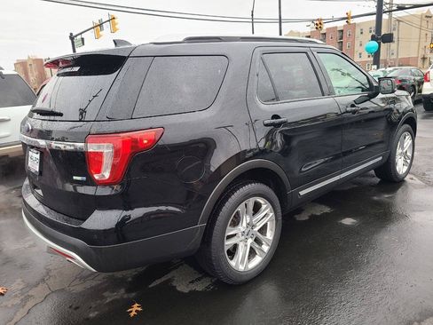Used 2016 Ford Explorer XLT AWD/4WD image 5