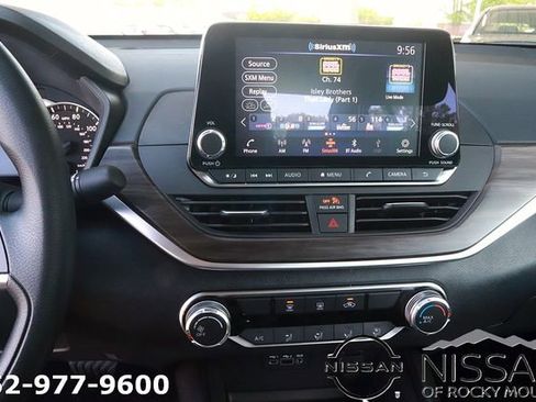 New 2026 Nissan Altima 2.5 SV FWD image 17
