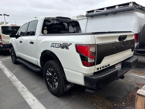 Used 2021 Nissan Titan PRO-4X w/ Pro-4x Convenience Package AWD/4WD image 4
