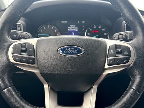 Used 2022 Ford Explorer XLT w/ Equipment Group 202A image 42